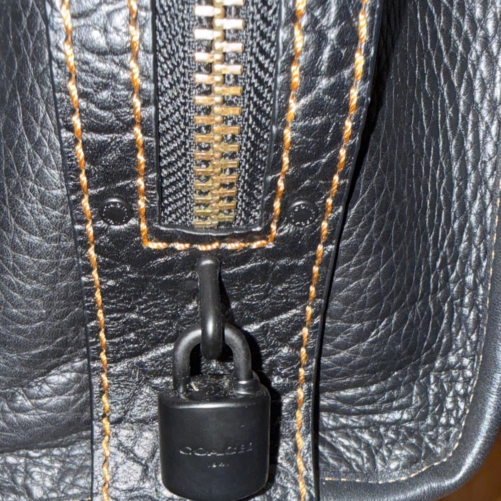 Coach Rogue 1st  (first) Generation All Black and Snakeskin handles lock and key - Picture 15 of 16